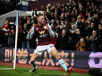 Hourihane spearheads Aston Vil...